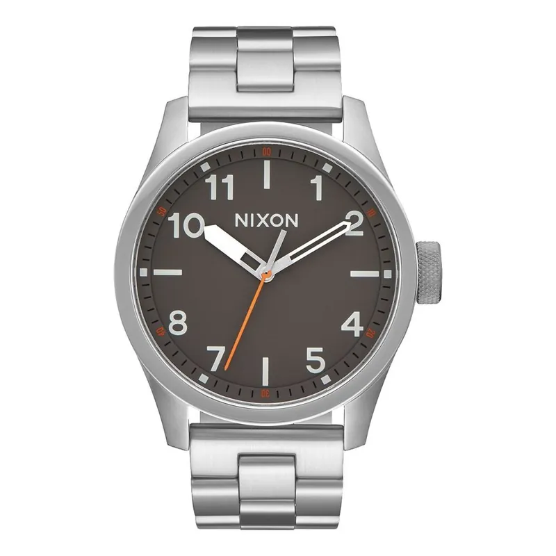 Must-Have MONTRE NIXON
