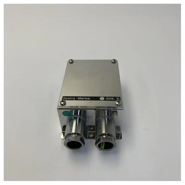 Northrop Grumman Sperry Marine 4894-AD Data Interface Junction Box Prix Cassé