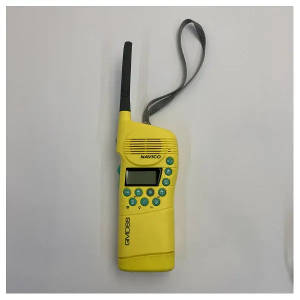 Navico AXIS 250 GMDSS Handheld Marine VHF Radio - Used Nouveauté