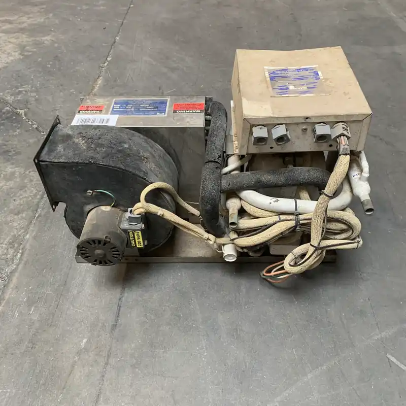Used Ocean Marine 6500 BTU Self Contained Marine Aircon - MSCR327.or Vente Flash