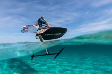 Découvrez l‘univers et les disciplines de foil chez Funway Surf Foil, Wingfoil, Windfoil et Paddle Foil Achat Immédiat